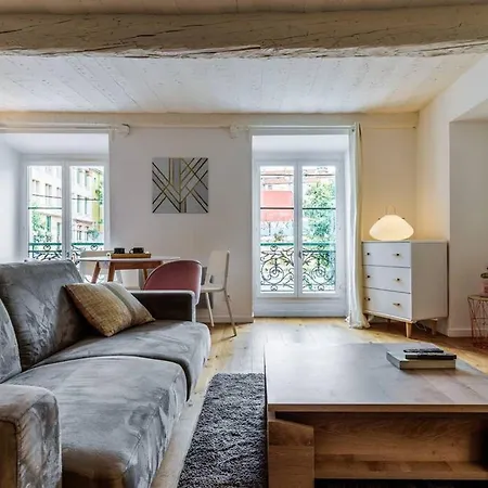 Joli Loft Entre Le Vieux Nice Et Le Port Extérieur photo