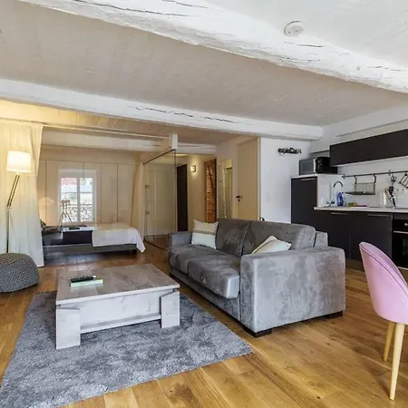 Joli Loft Entre Le Vieux Nice Et Le Port Extérieur photo