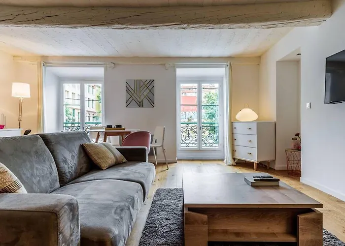 Joli Loft Entre Le Vieux Nice Et Le Port