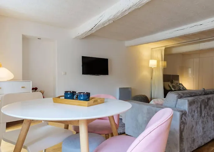 Joli Loft Entre Le Vieux Nice Et Le Port